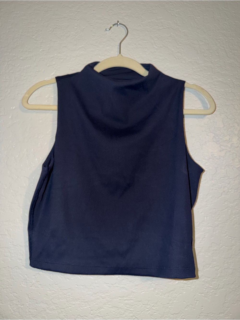 Travis Mathew Sleeveless Ribbed Crop Top - Navy - Picture 3 of 6